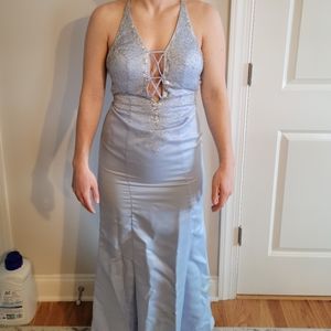 Halter, Criss-cross back Prom Dress